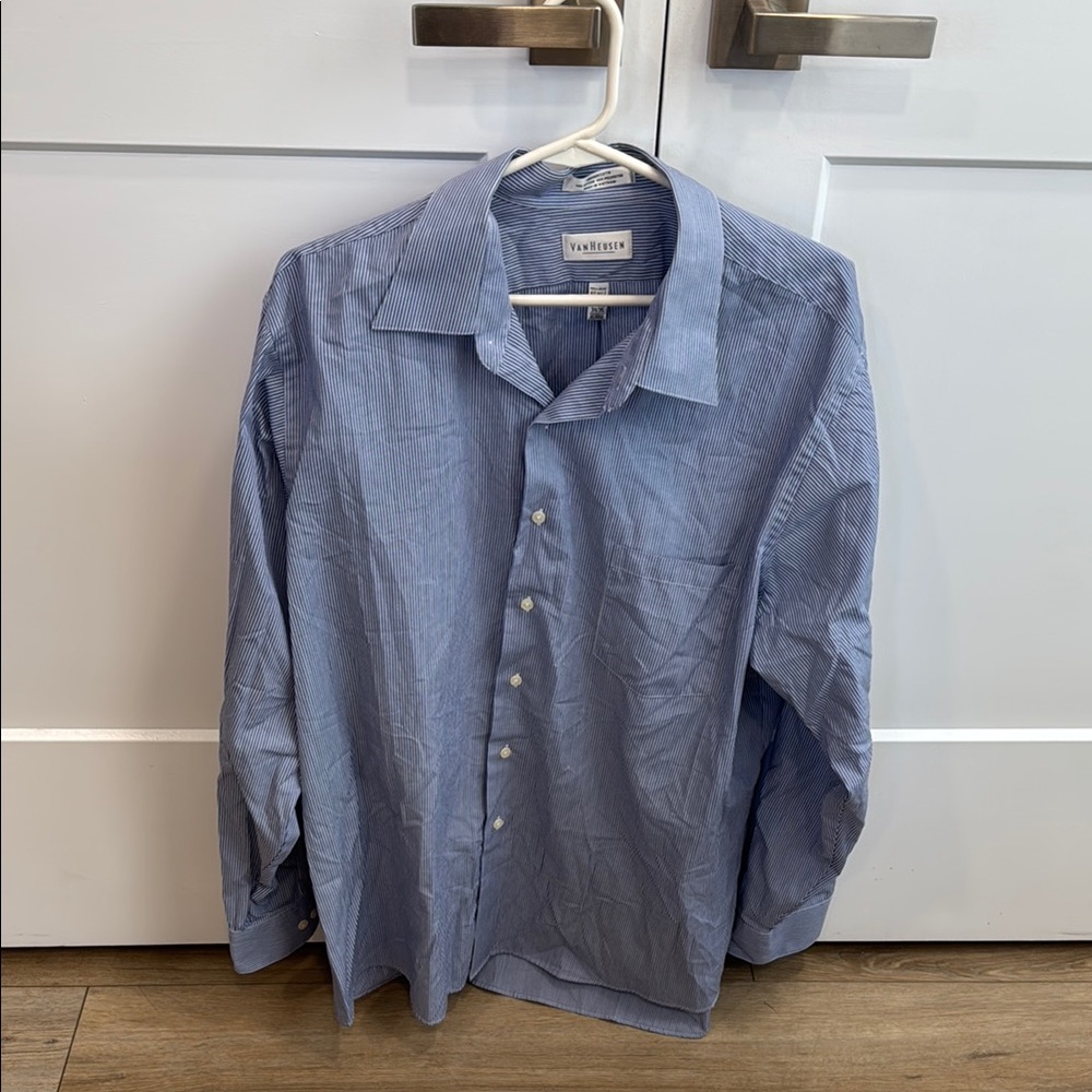 VanHeusen Men's Blue and White Striped Collared long sleeve dress Shirt XL